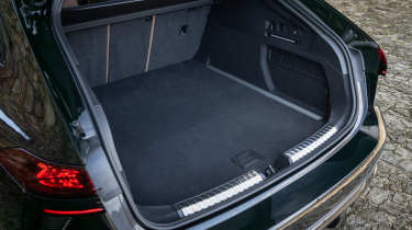 Audi A6 Avant - boot